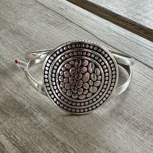 NWT. Ladies Brighton “Pebble” Cuff Bracelet- Adjustable
